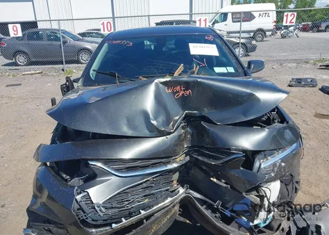 2018 Chevrolet Malibu Lt из США, поврежденный, VIN 1G1ZD5ST7JF179841